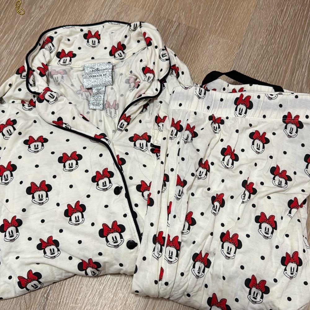 minnie mouse pjs 💕 size large